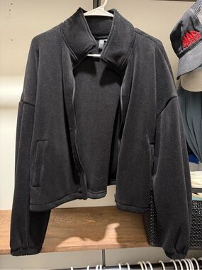 automet cropped fleece jacket